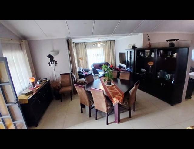 3 BEDROOM HOUSE FOR SALE IN WOODHAVEN